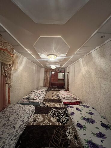 вдоль дороги: Номер, дом | Золотые пески, Бостери