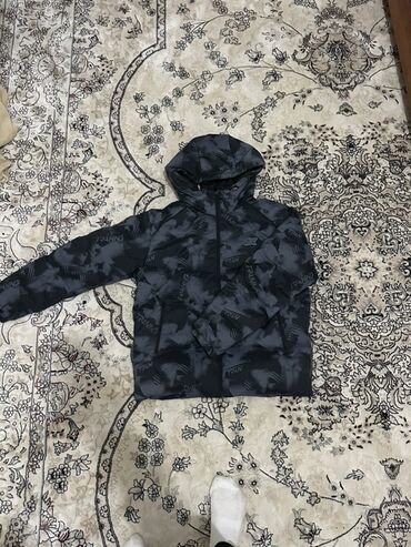 пуховики больших размеров: Мужская утеплённая куртка Xtep Training - Бренд: Xtep - Линейка