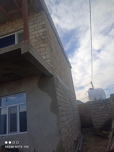 Həyət evləri və villalar: 6 otaqlı, 160 kv. m — 4