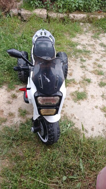 Uşaq üçün elektrik maşınları: Uwaq ucun maped az iwlenmiwdi 30-40 manat xerci var xoddanir pedalin lalafo.az -da Uşaq üçün elektrik maşınları: Uwaq ucun maped az iwlenmiwdi 30-40 manat xerci var xoddanir pedalin