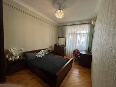 Uzunmüddətli kirayə mənzillər: Mənzil kirayə verilir. 16.9 mər. 2 otaq, 80 kv. Əhmədli metro — 4