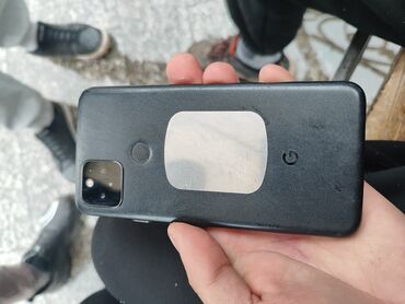 Google: Google Pixel 5, Б/у, 128 ГБ, цвет - Черный, 1 SIM, eSIM