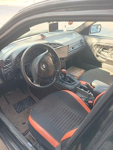 BMW: BMW 3 series: 1.8 l | 1992 il Sedan — 7