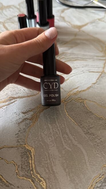 Manikür, pedikür aparatları: Manikür üçün avadanlıq dəsti tək tək də satılır hər biri Tərkib: - — 32