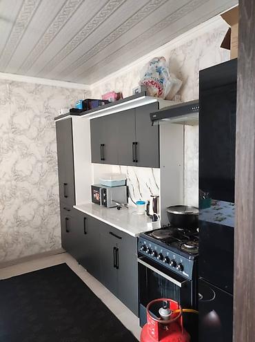 контейнер балыкчы: 4 комнаты, 102 м², 8 соток, Токмак, Собственник — 5