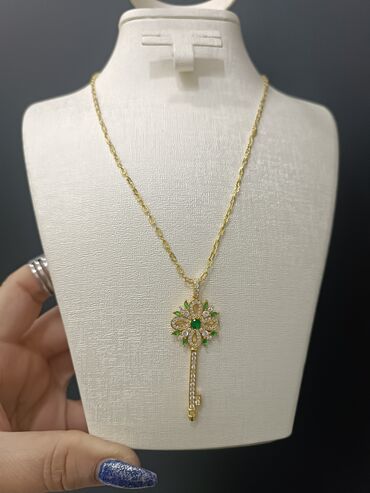 Bijuteriya dəstləri: Təbii daşlardan hazırlanmış zərgərlik dəstləri - Tərkib: müxtəlif — 20