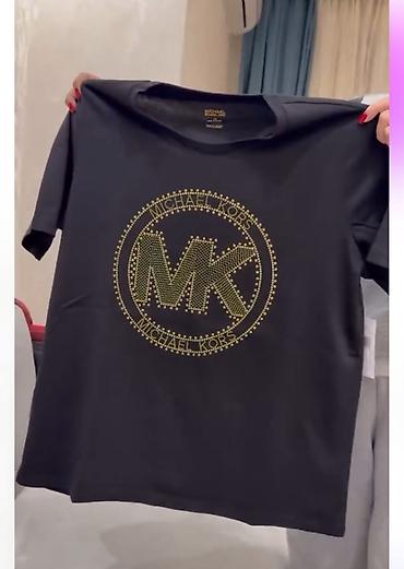 ucuz scooterlar: Michael Kors qadın T‑şörtü - Rəng: qara - Ön hissə: iri MK loqosu və — 2