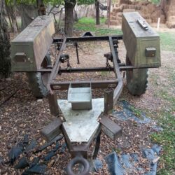 бампер на мерседес w210 в бишкеке: Kənd Təsərrüfatı üçün qoşqu uazın olub . Üstündə svarka ot çən