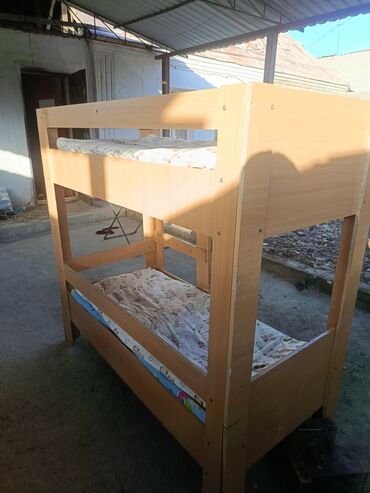 двухъярусная кровать с матрасом: Двухъярусная детская кровать, ЛДСП