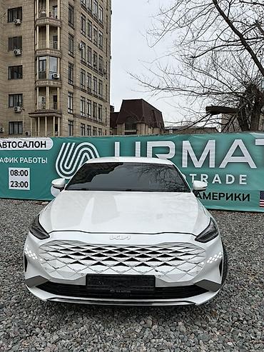 Kia: Kia : 2023 г., 1.6 л, Автомат, Бензин, Седан — 2