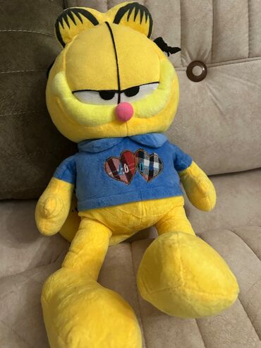 Çəkmələr: Ikinci el ayyaqabilar iclerinde tezeside var ve yumsaq oyuncaqlar — 7