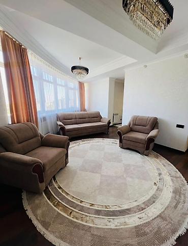 2 комнаты, 79 м², Золотой квадрат Элитка, 8 этаж, Евроремонт