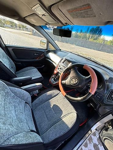 Toyota: Toyota Harrier: 2002 г., 2.4 л, Кроссовер — 9