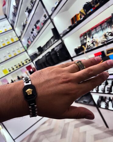 Bilərziklər: Bilərzik, Versace, Ünvandan götürmə — 18