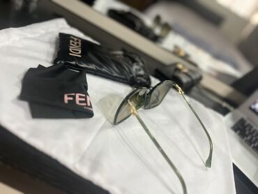 Eynəklər: Gün eynəyi, Fendi, İşlənmiş