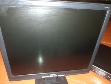 monitor 32: Acer AL1717 LCD monitor - Ekran diaqonalı: 17" - Panel tipi: LCD