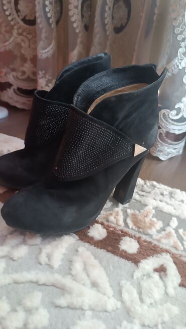 Резиновые сапоги: Резиновые сапоги, 37, Новый, цвет - Белый, Самовывоз — 22