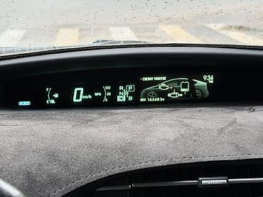 куплю тайота: Toyota Prius: 2013 г., 1.8 л, Вариатор, Гибрид, Хэтчбэк — 9