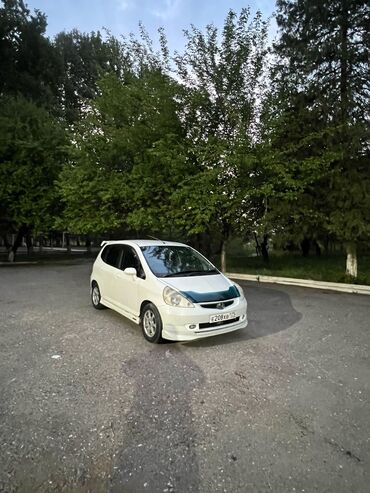 Honda: Honda Fit: 2002 г., 1.3 л, Вариатор, Бензин, Хэтчбэк
