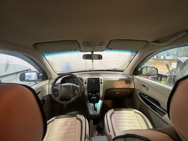 Hyundai: Hyundai Tucson: 2.7 l | 2006 il Krossover — 10