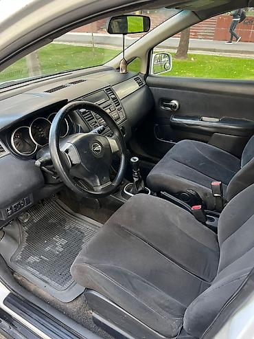 Nissan: Nissan Versa: 2006 г., 1.7 л, Механика, Бензин, Хэтчбэк — 10