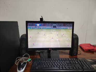 Masaüstü kompüterlər və iş stansiyaları: Salam tam islekdi elave neyi var verlecek telfonla barter olnur — 4