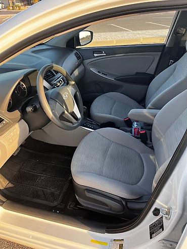 Hyundai: Hyundai Accent: 1.6 l | 2017 il Sedan — 18