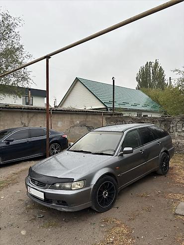 Honda Accord: 1999 г., 2 л, Автомат, Бензин, Универсал