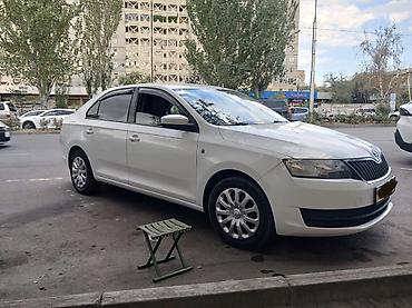 skoda rapid 2012: Skoda Rapid: 2017 г., 1.6 л, Автомат, Бензин, Седан — 2