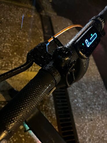 Elektrikli samokatlar: Əvvəla salam. Skuter 10 gündür alınıb saxlamağa yer olmadığı üçün — 4