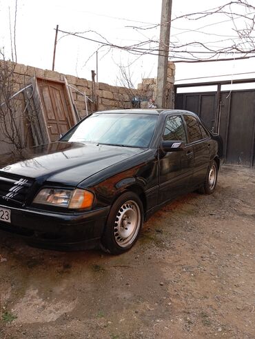 Mercedes-Benz: Mercedes-Benz C 180: 1.8 l | 1995 il Sedan