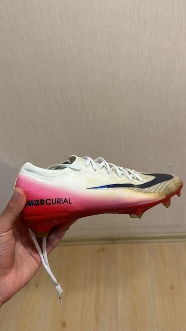 Nərdlər: Butslar Nike, Ölçü: 43, Yeni