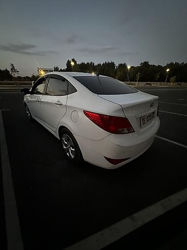 срочно куплю зеркало: Hyundai Solaris: 2014 г., 1.4 л, Автомат, Бензин, Седан — 5