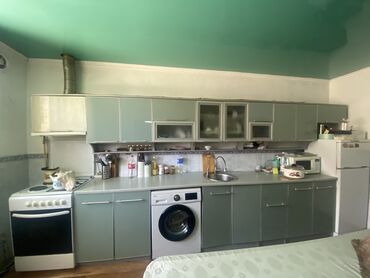 шкафы для ванной комнаты: Кухонный шкаф, Б/у, Напольный, С мойкой, ЛДСП