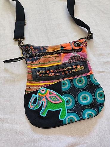 1001 xirdavat 24 saat: Desigual CrossBody Bag (orginal) Price:35₼ *defektlər son şəkillərdə — 1