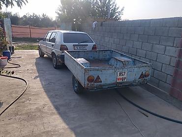 ташкентский прицеп: Легковой автомобиль с прицепом Автомобиль: - 5‑дверный хэтчбек белого — 4