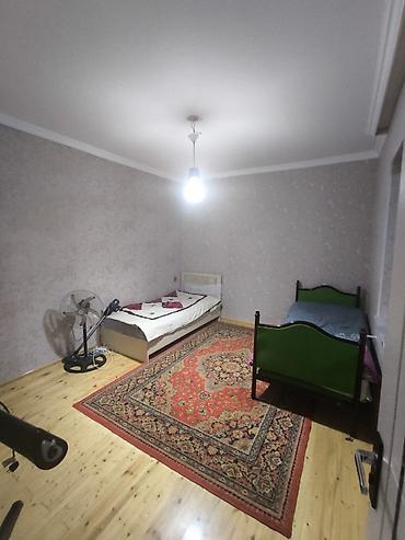sovetskide kiraye evler: 3 otaqlı mənzil təsviri: Mənzildə geniş studiya tipli mətbəx-qonaq — 2