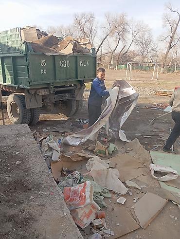 audu a4: Вывоз мусора - Самосвал с высоким бортом: помещается крупногабаритный — 1