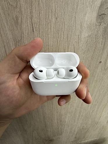 iphone 13 minu: Оригинал эйрподс про 3. 15000 сом . В идеальном состоянии. Өзүм — 3