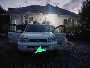 Nissan X-Trail: 2 l | 2002 il Ofrouder/SUV