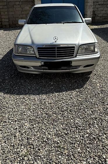 Mercedes-Benz: Mercedes-Benz C‑Class (W202) sedan - Kuzov: sedan, gümüşü rəng - — 11