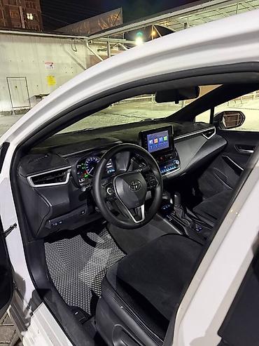 Toyota: Toyota Corolla: 2022 г., 1.8 л, Автомат, Гибрид, Седан — 6