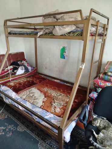 отдам даром котенок: Срочно продаю кровать двух ярусный, односпальный кровать, Аристон 50 л