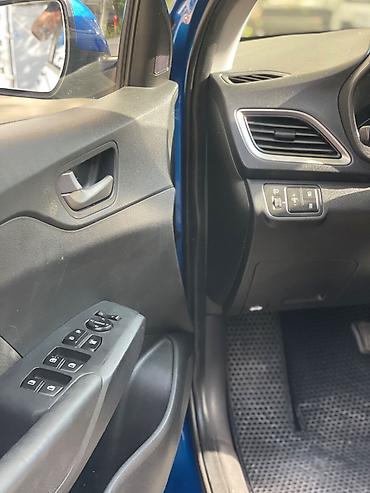 avto karavan: Hyundai Accent: 1.6 l | 2018 il Sedan — 4