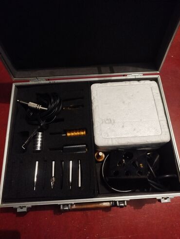 Manikür, pedikür aparatları: Tatu maşın dəsti – alüminium daşıma çantasında komplekt. Komplektin — 1