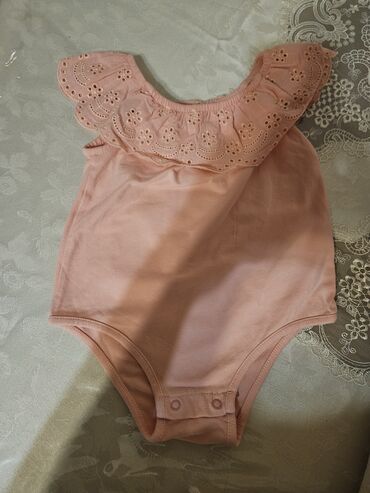 Uşaqlar üçün digər geyimlər: Qız uşaqları üçün ziyafət/libas dəsti – 4 fərqli model 1) Ağ zərif — 31