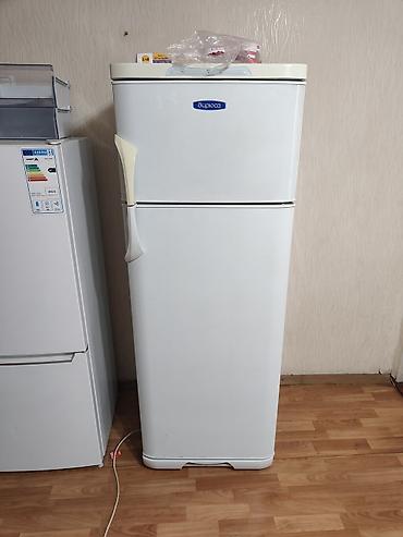 freezer: Холодильник Бирюса, Б/у, Двухкамерный, De frost (капельный), 60 * 165 * — 1
