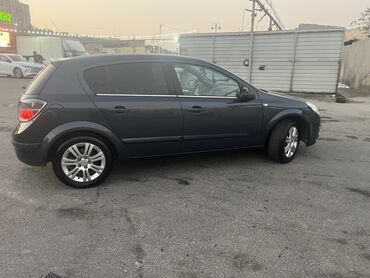 Opel: Opel Astra H – 5 qapılı hetçbek Xüsusiyyətlər: - Kuzov — 8