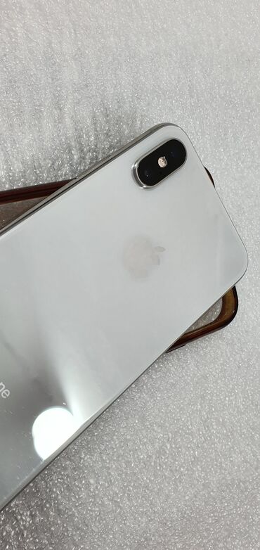 Apple iPhone: IPhone Xs, Б/у, 64 ГБ, Белый, Защитное стекло, Чехол, 100 %