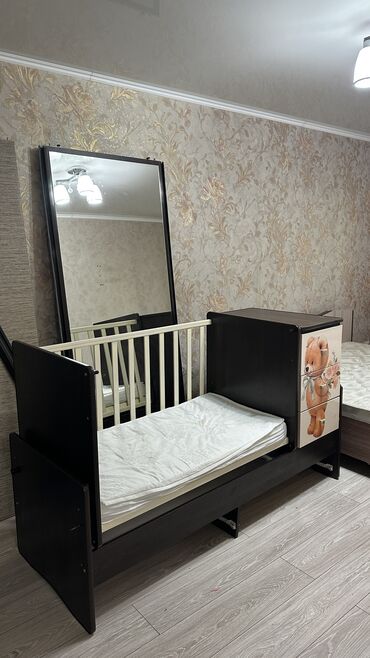 детские кроватки на заказ: Детская приставная кроватка, Б/у, Без колесиков, цвет - Коричневый